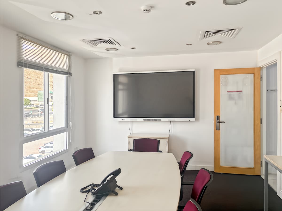 Muscat Qurum, Tamimah Building, Al Nahdah Road, 2nd Floor, P.O. Box 395 - Regus