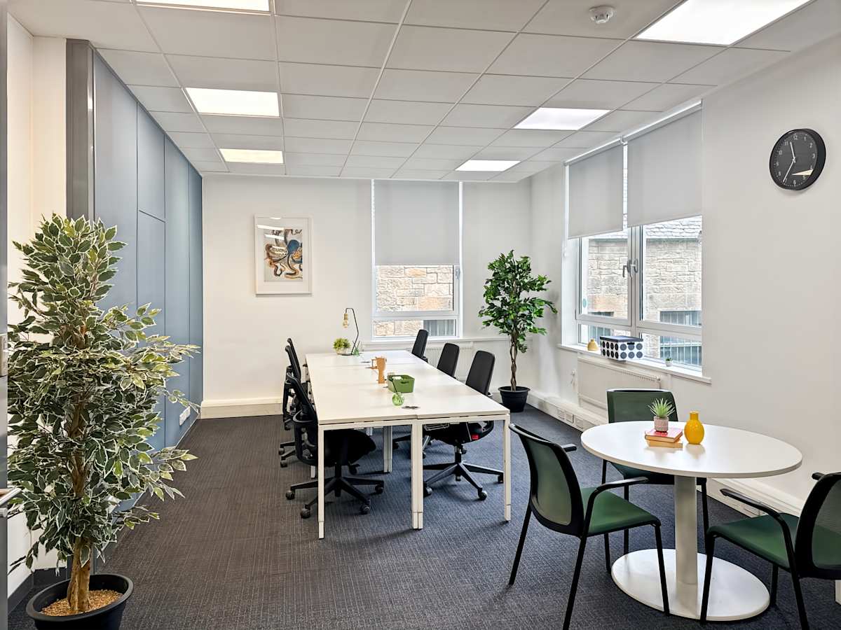 83 Princes Street - Regus