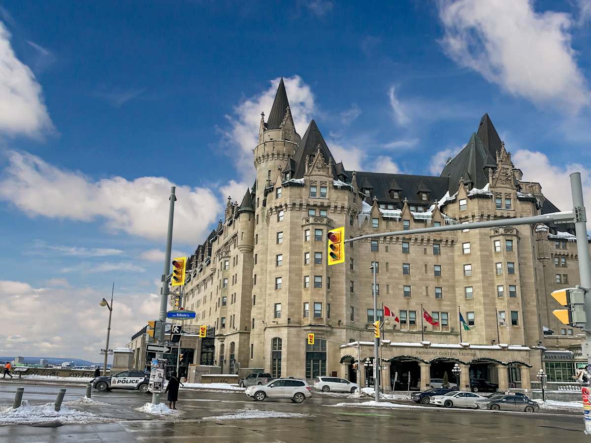 7th and 8th Floor, 1 Rideau Street - Regus