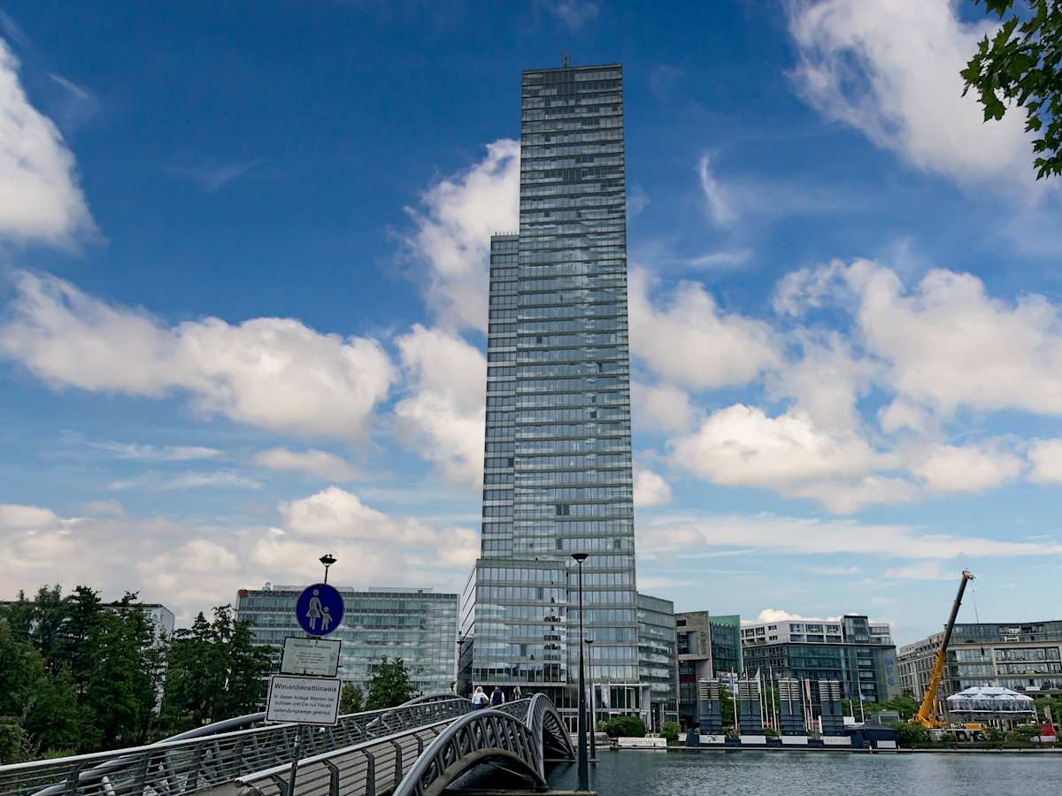 KölnTurm, Im Mediapark 8 - Regus