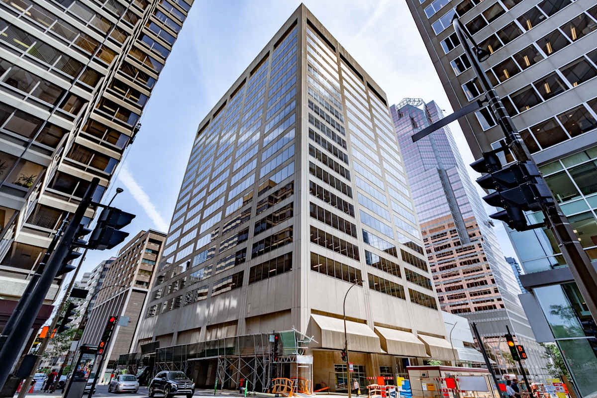Suite 1700, 2001 Blvd Robert Bourassa - Regus