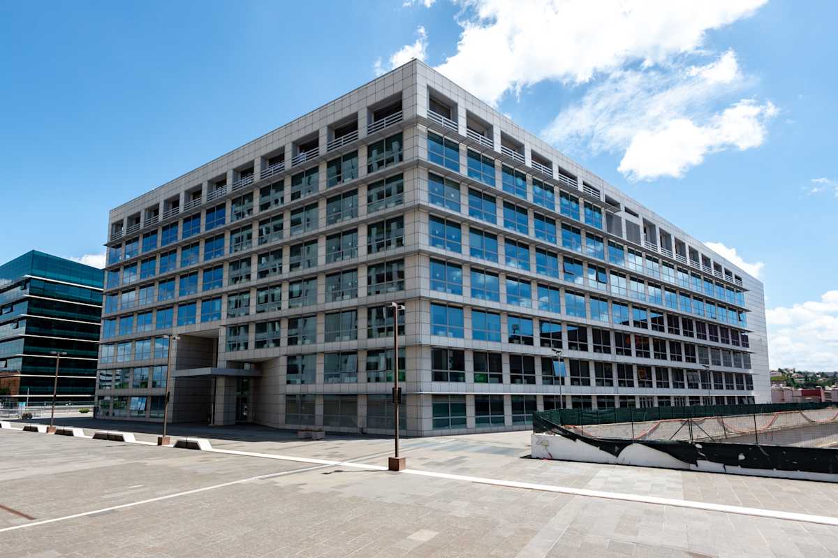 Piano 1, Viale Giorgio Ribotta 11 - Regus