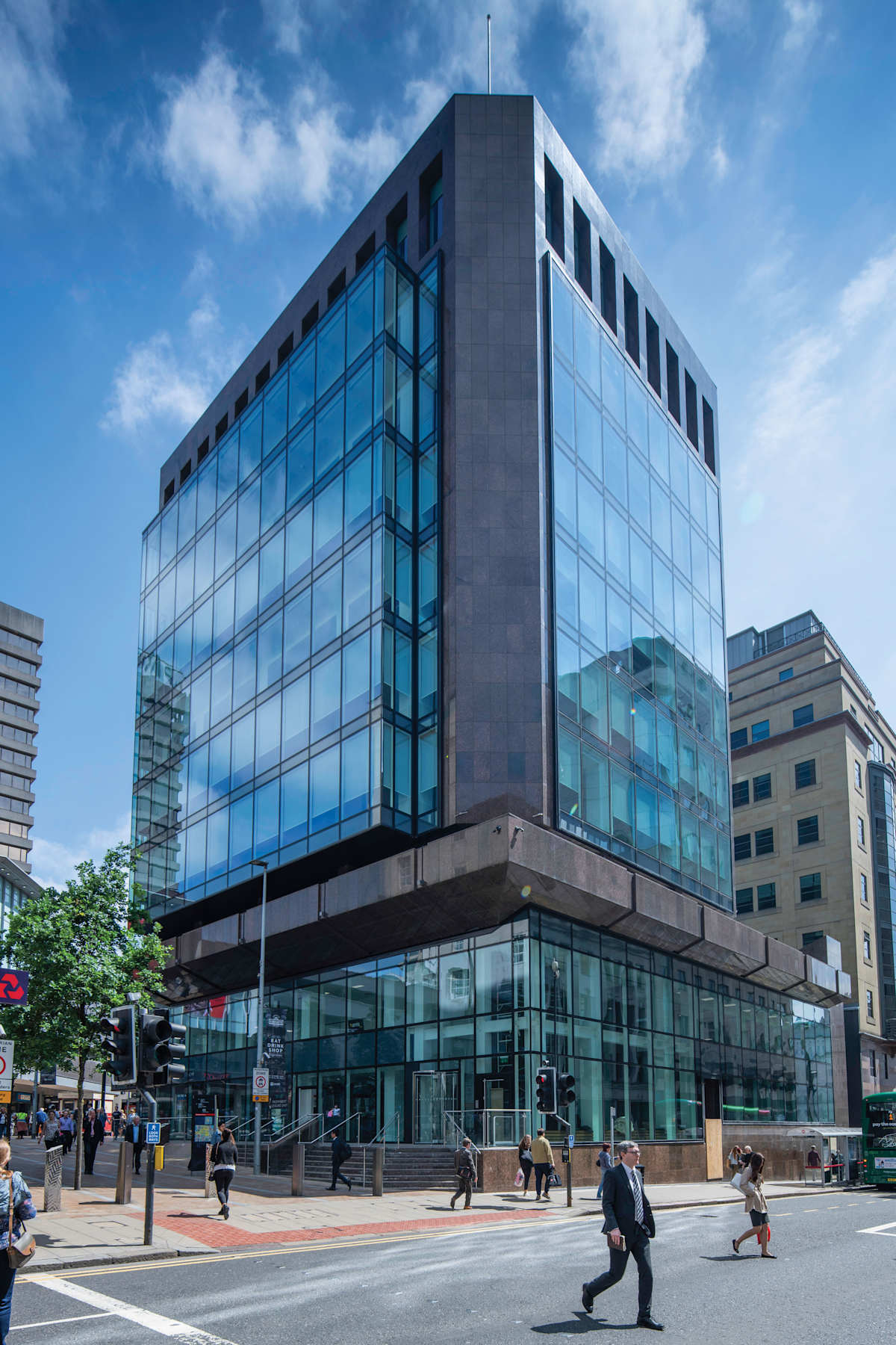 7 Park Row - Spaces
