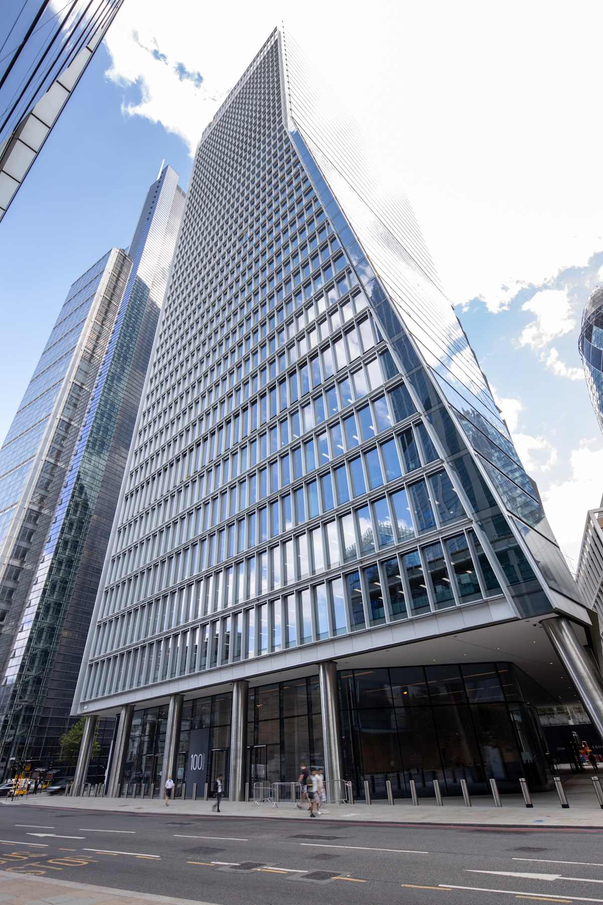 100 Bishopsgate - Signature