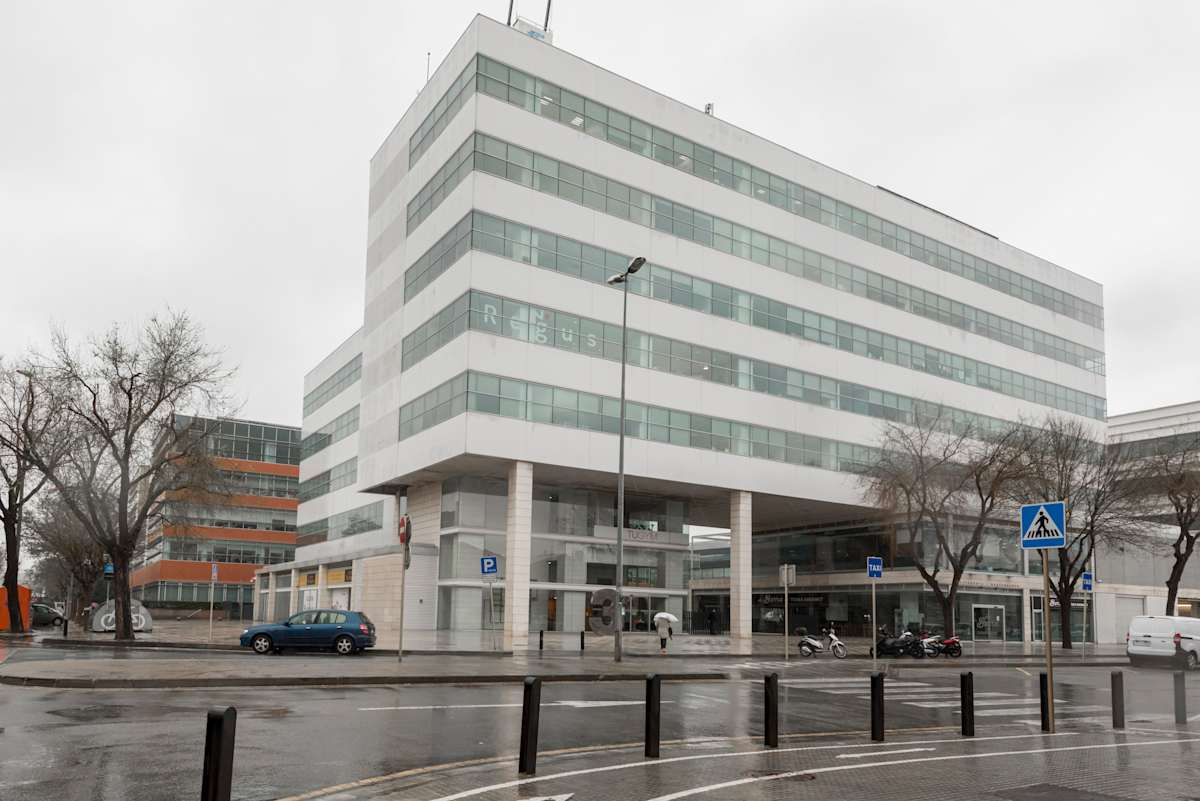 s/n Edificio 3, Plaça de la Pau, Cornellà de Llobregat - Regus