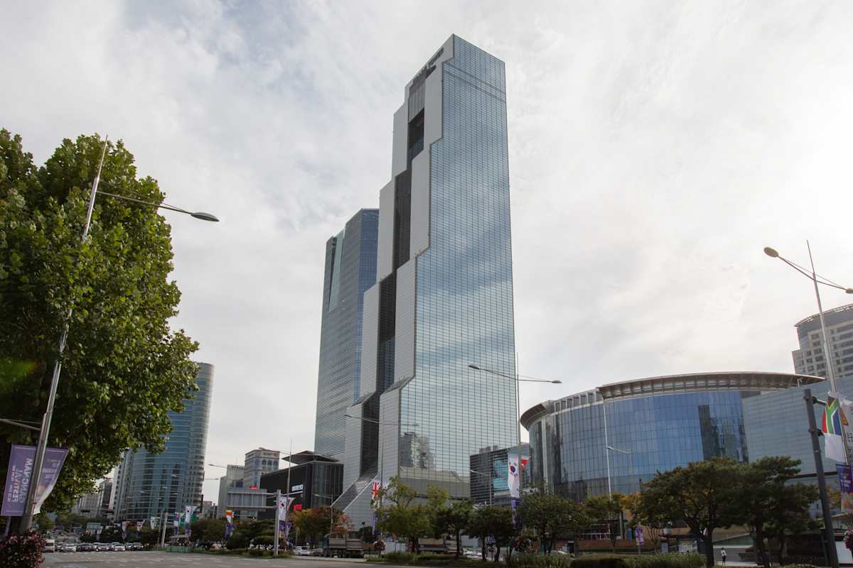 World Trade Center, 27, 30 & 33/F, Trade Tower, 511 Yeongdong-daero, Gangnam-gu - Regus