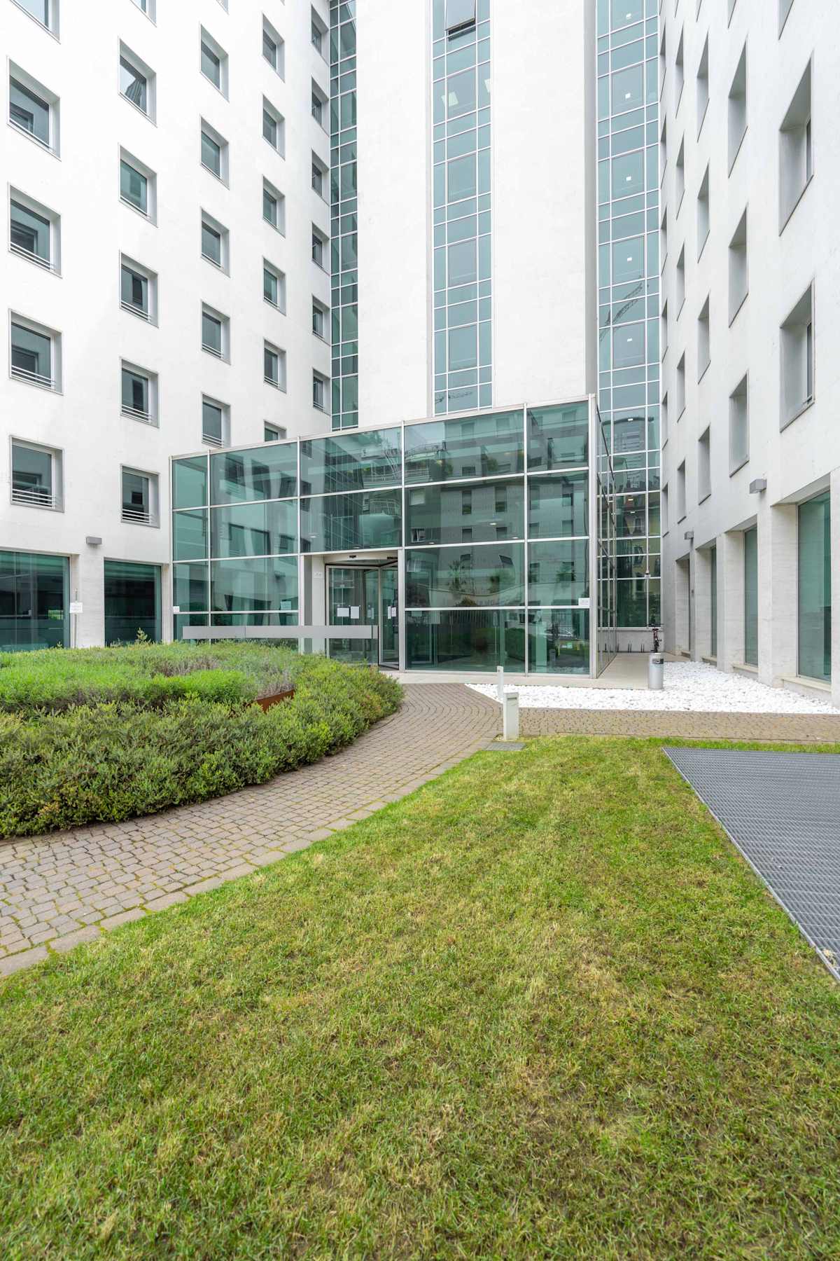 8/10 Via Lepetit - Regus