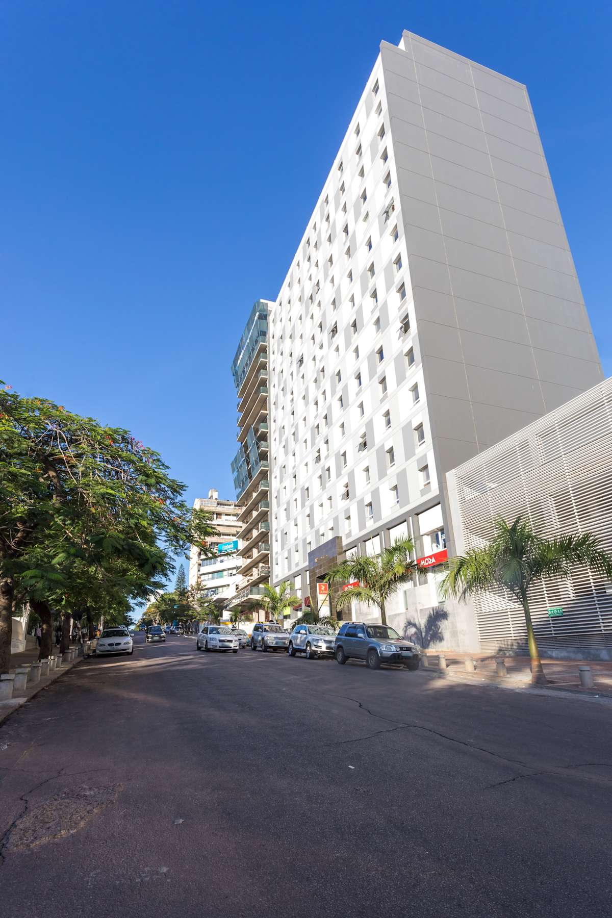 1st Floor, Millennium Park Building, Avenida Vladimir Lenine 174 - Regus