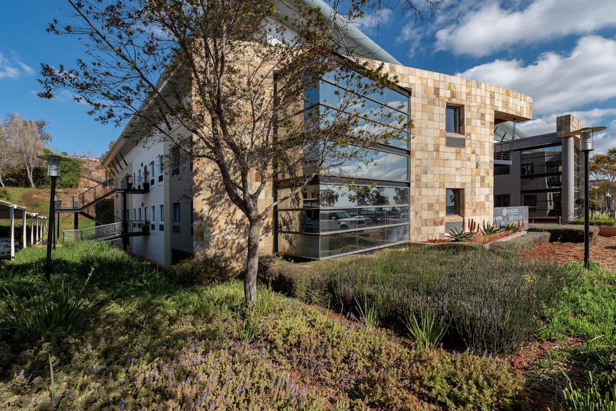 Clearwater business park, Building 3, Ground floor, Cnr Millenium Street and Christian De wet, Allensnek - Regus