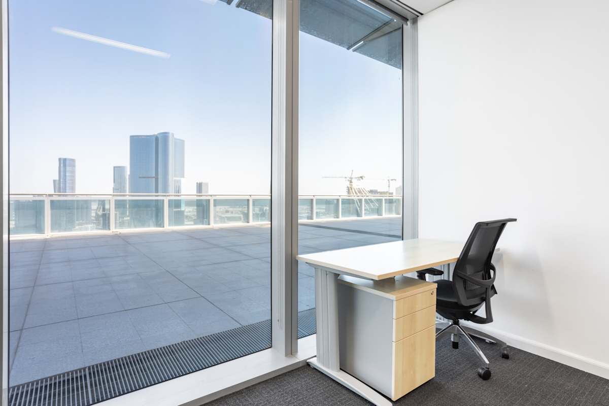 Al Maqam Tower - IWG (Regus)