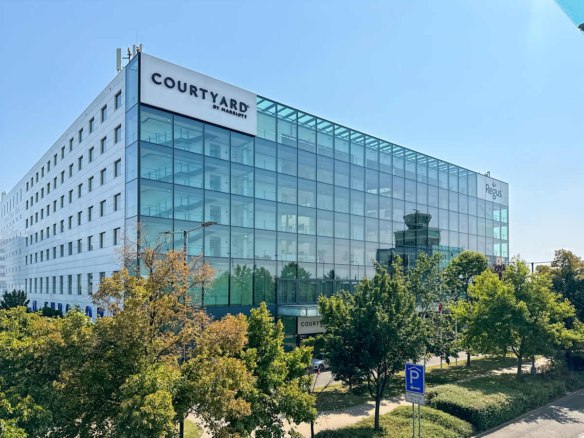 Prague Airport, 1092/8, Aviaticka, Prague 6 - Regus