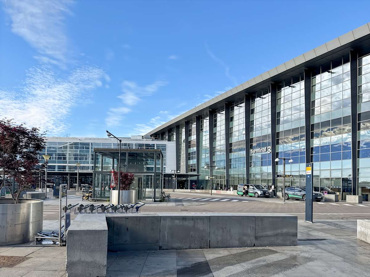 Express Arrivals Lounge, Terminal 3, Copenhagen Airport, Kastrup, Kastrup - Regus