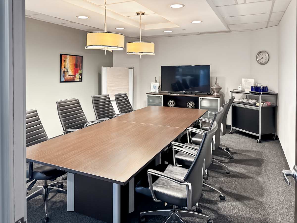 Suite 1400, 90 Burnhamthorpe Road West - Regus