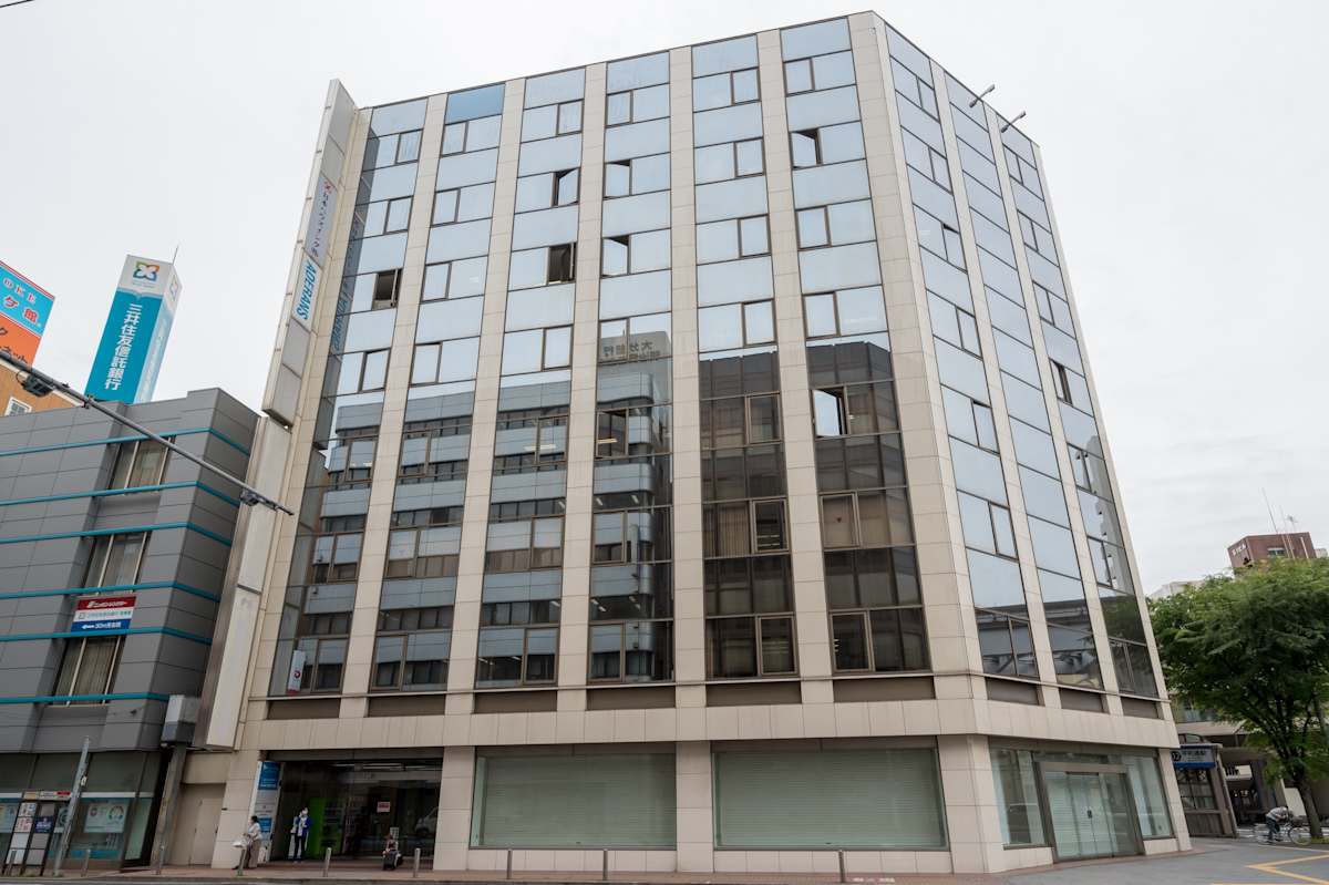 Kokura - Kitakyushu (Open Office), Kitakyushu Toyo Building 3F & 5F, 1-1-1 Kajimachi, Kokura Kita-ku, Kitakyushu-shi - Regus