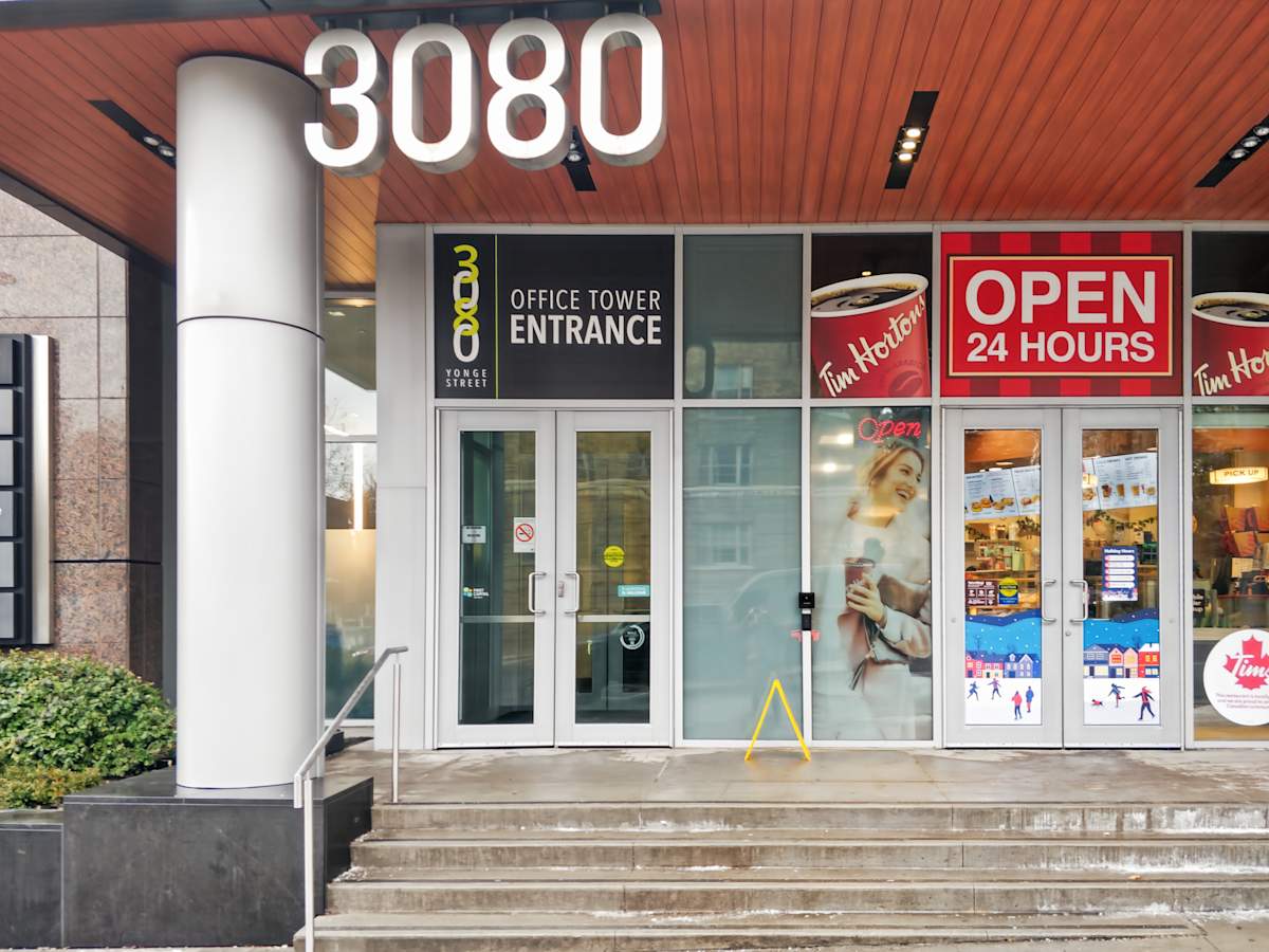 Suite 6060, 3080 Yonge St - Regus