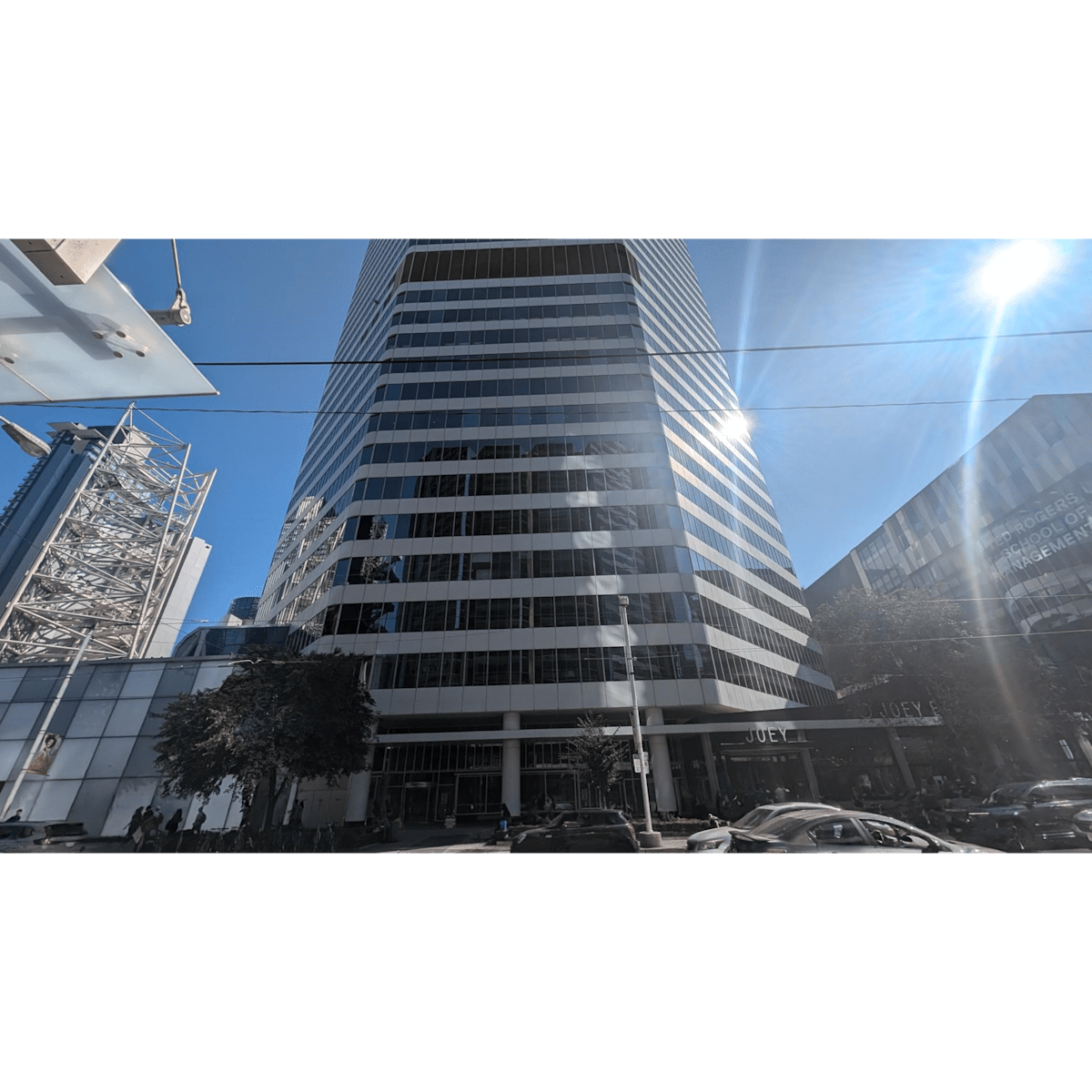 Eaton Centre, 1 Dundas Street West, Suite 2500 - Regus