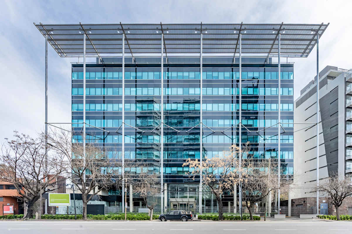 Edificio Libertador Plaza, 2442 Av del Libertador, Vicente Lopez Olivos - Regus