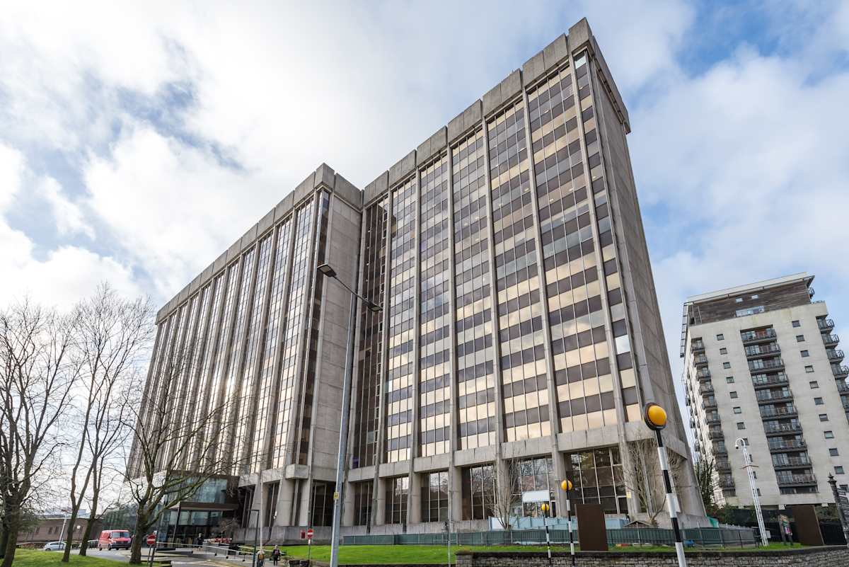 Brunel House, 15th Floor, 2 Fitzalan Road - Regus