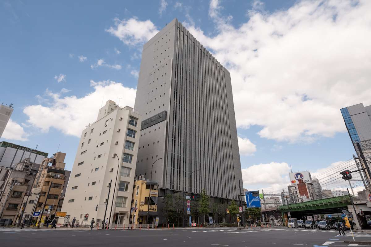 Shinbashi Tokyu Building, 3-6 Nihonbashi, 2F & 3F - Regus