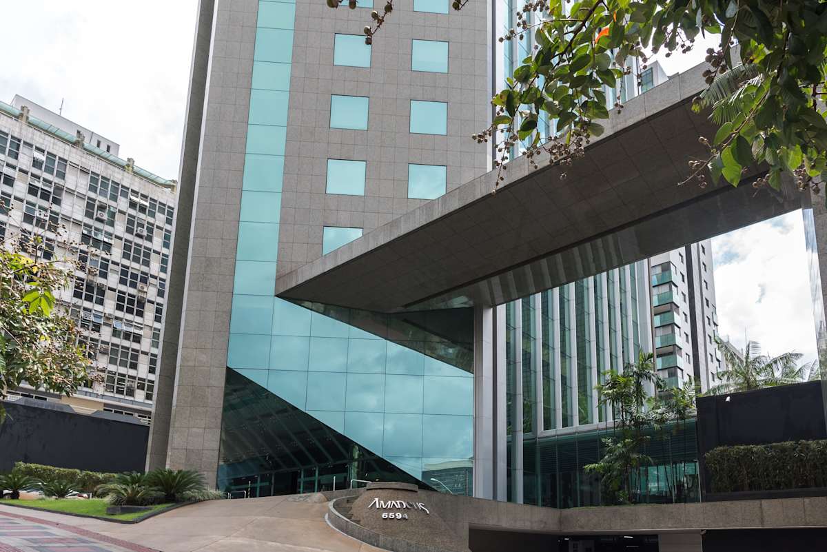 Amadeus Business Tower, 6594 Avenue do Contorno, 16º e 17º - Regus