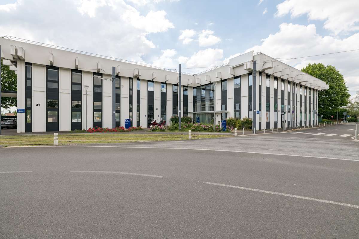 Tertiary park Silic, 45 Rue de Villeneuve - Regus