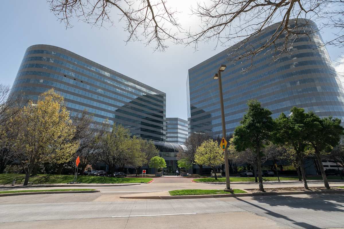 15305 Dallas Parkway