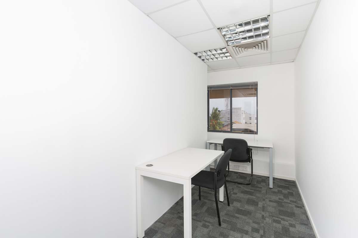 Parkland Building - IWG (Regus)