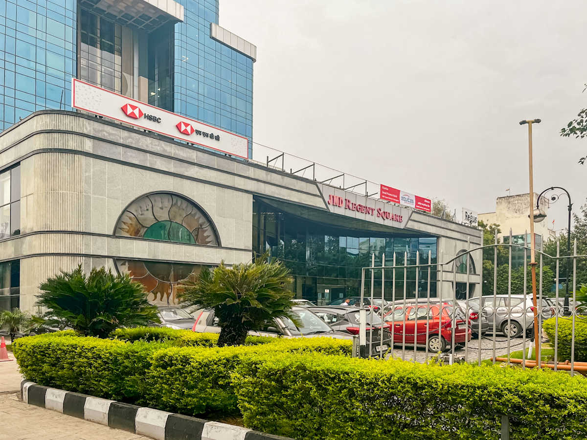 28 Mehrauli-Gurgaon Road - Avanta