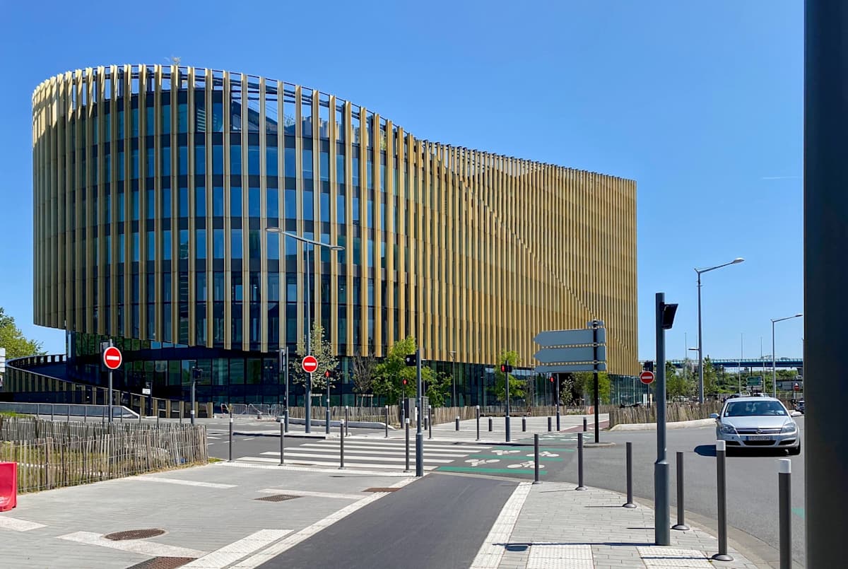 612 Rue de la Chaude Rivière - IWG (Spaces)