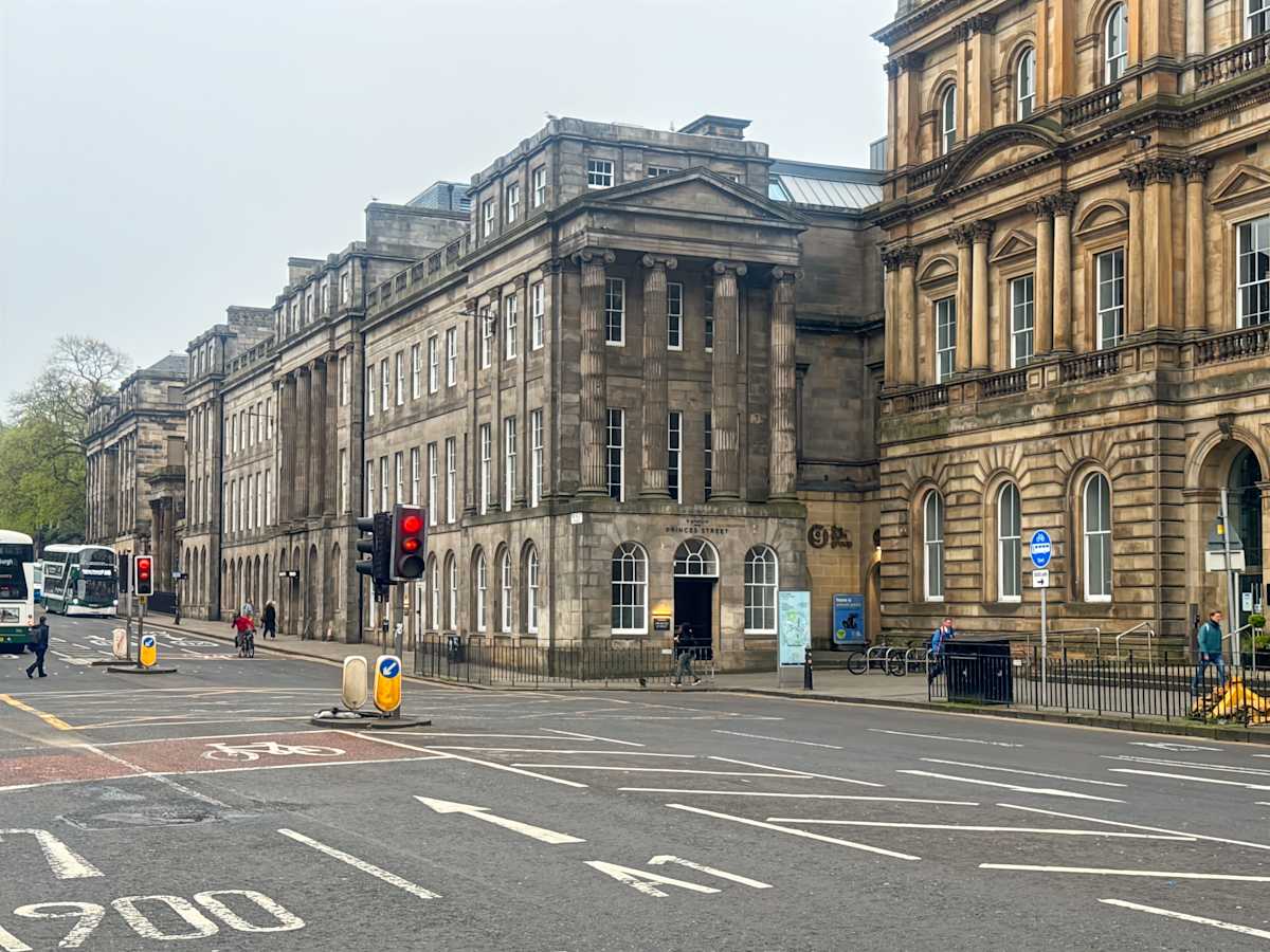 6 Waterloo Place - IWG (Regus)