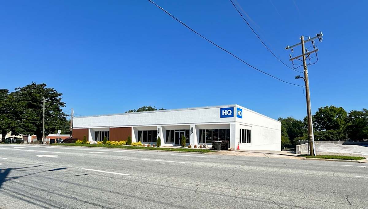516 W Friendly Ave