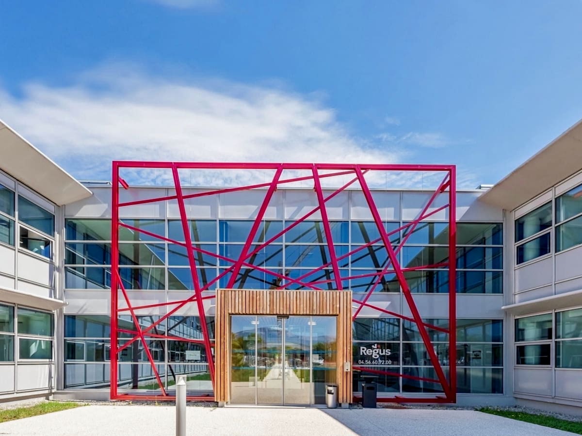 26 Avenue Jean Kuntzmann - Regus