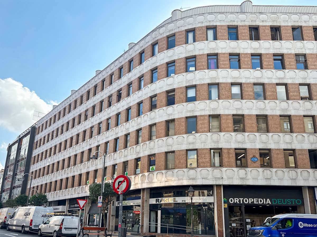 Avenida Madariaga 1, floor3 - Regus