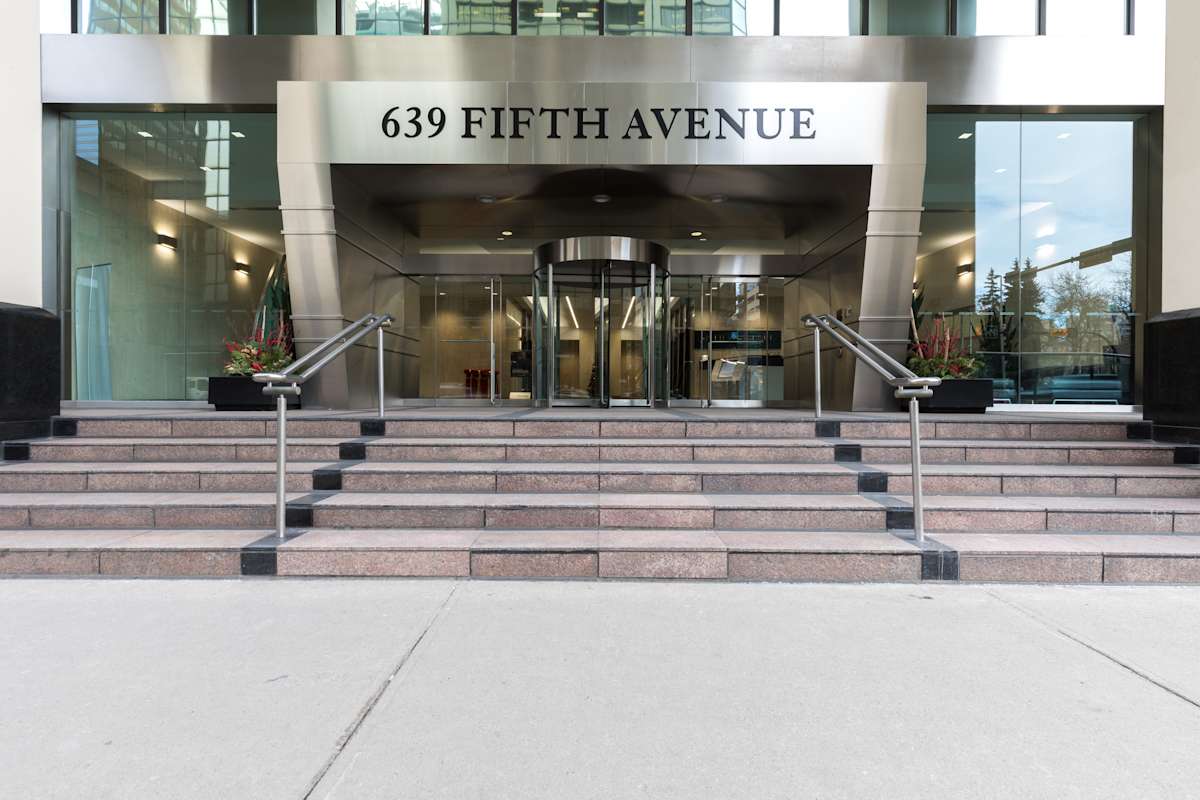 639 5 Ave SW,Suite 2500 - Regus