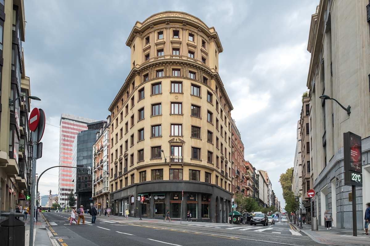 C/ Buenos Aires 12 - Spaces