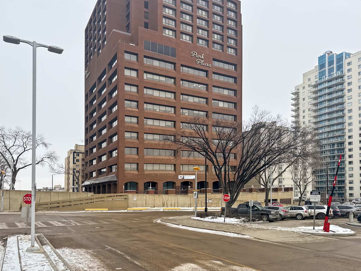 10611 98 Avenue,9th Floor - Hq