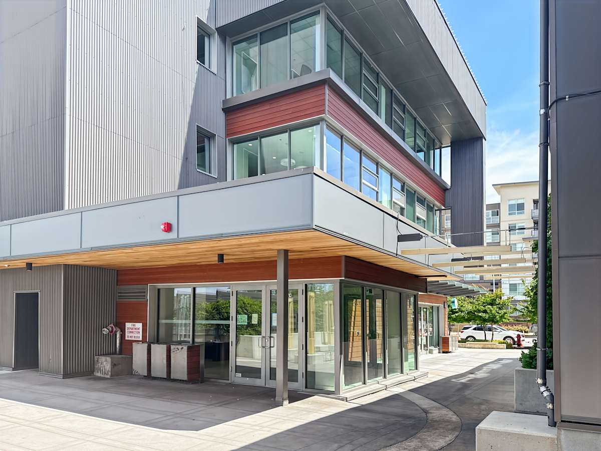 20727 Willoughby Town Centre,C 200 - Regus