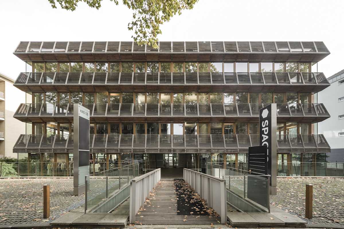 Ground floor, Kaiserswerther Strasse 135 - Spaces