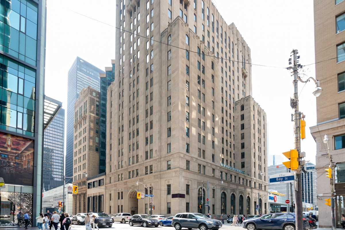 320 Bay Street,101 - Spaces