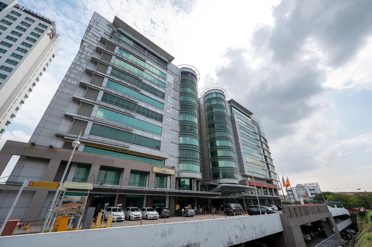 A-9-1, 9th Floor, South Tower (Tower A),BBT One The Towers,Lebuh Batu Nilam 1, Bandar Bukit Tinggi - Regus