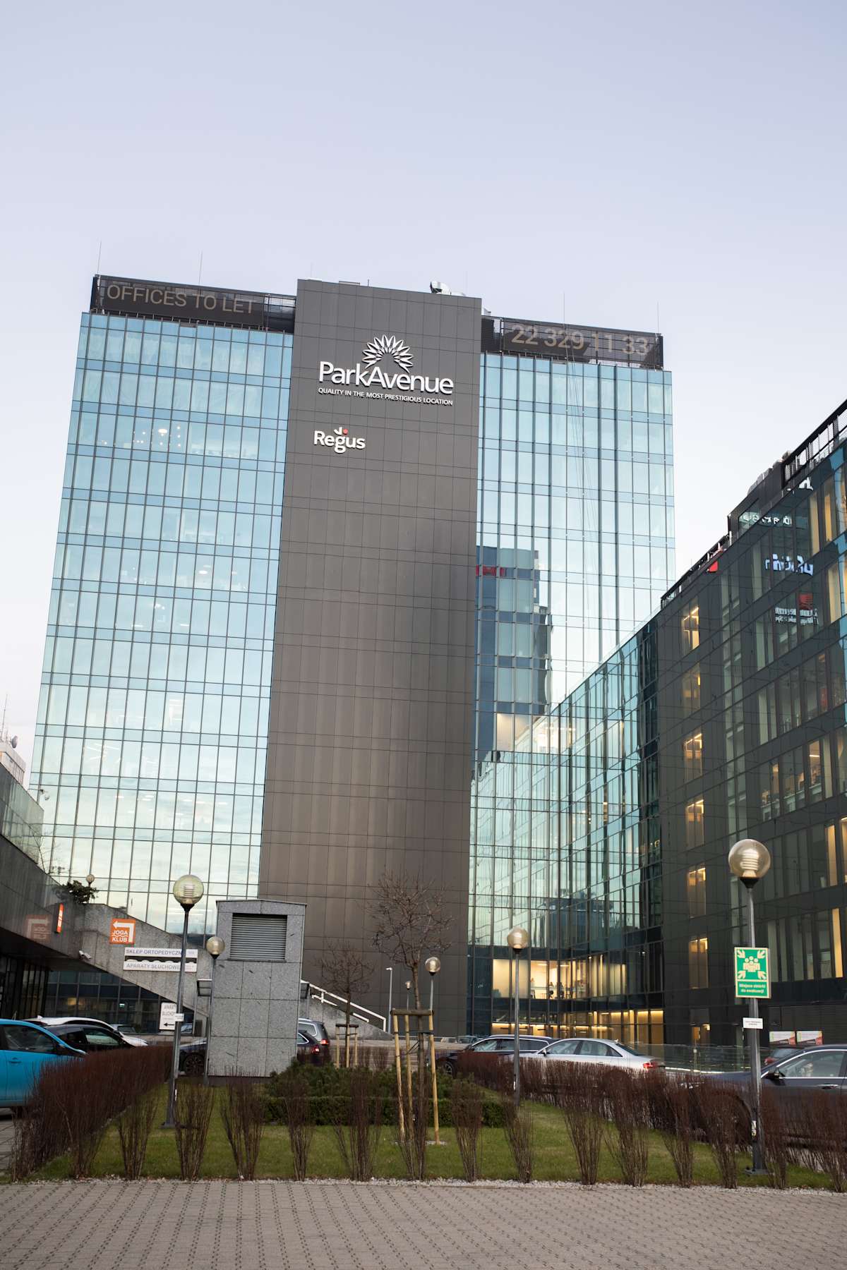 Park Avenue,2 nd floor,70 Wspolna street - Regus