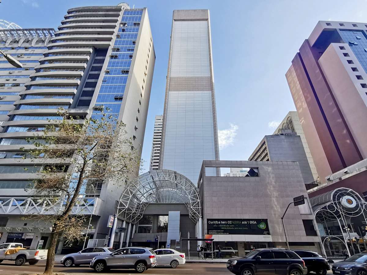 Rua Visconde de Nácar, 1440,Piso 19 - 20 - Regus