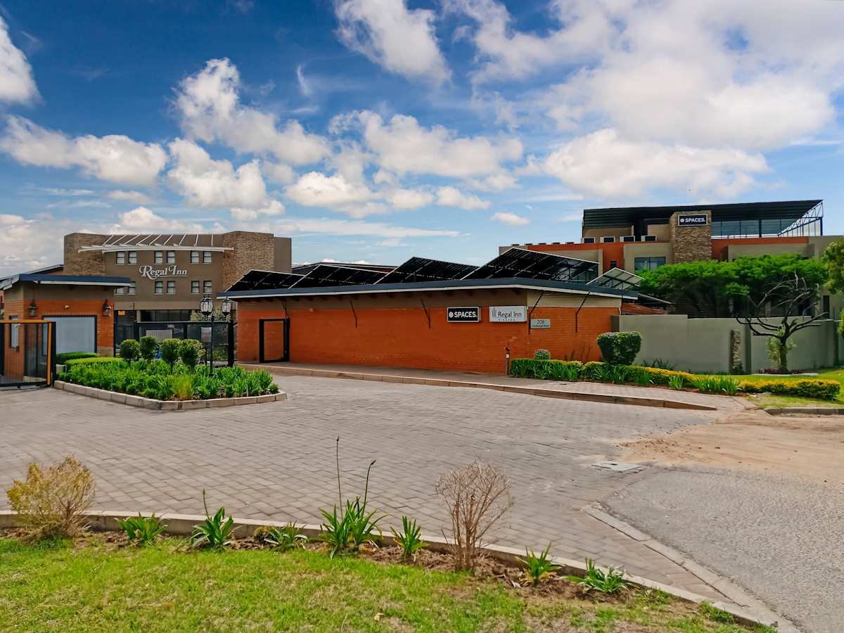 208 Coubrough Rd,Noordwyk - Spaces