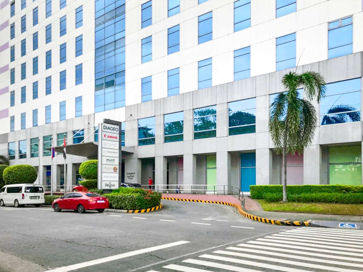4/F Unit 4 C& D,Commerce and Industry Plaza Building,Mckinley Town Center, Park Avenue - Regus