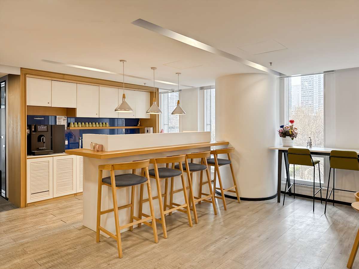 Tower D, Vantone Centre, #6,Chaoyangmenwai Avenue - Regus