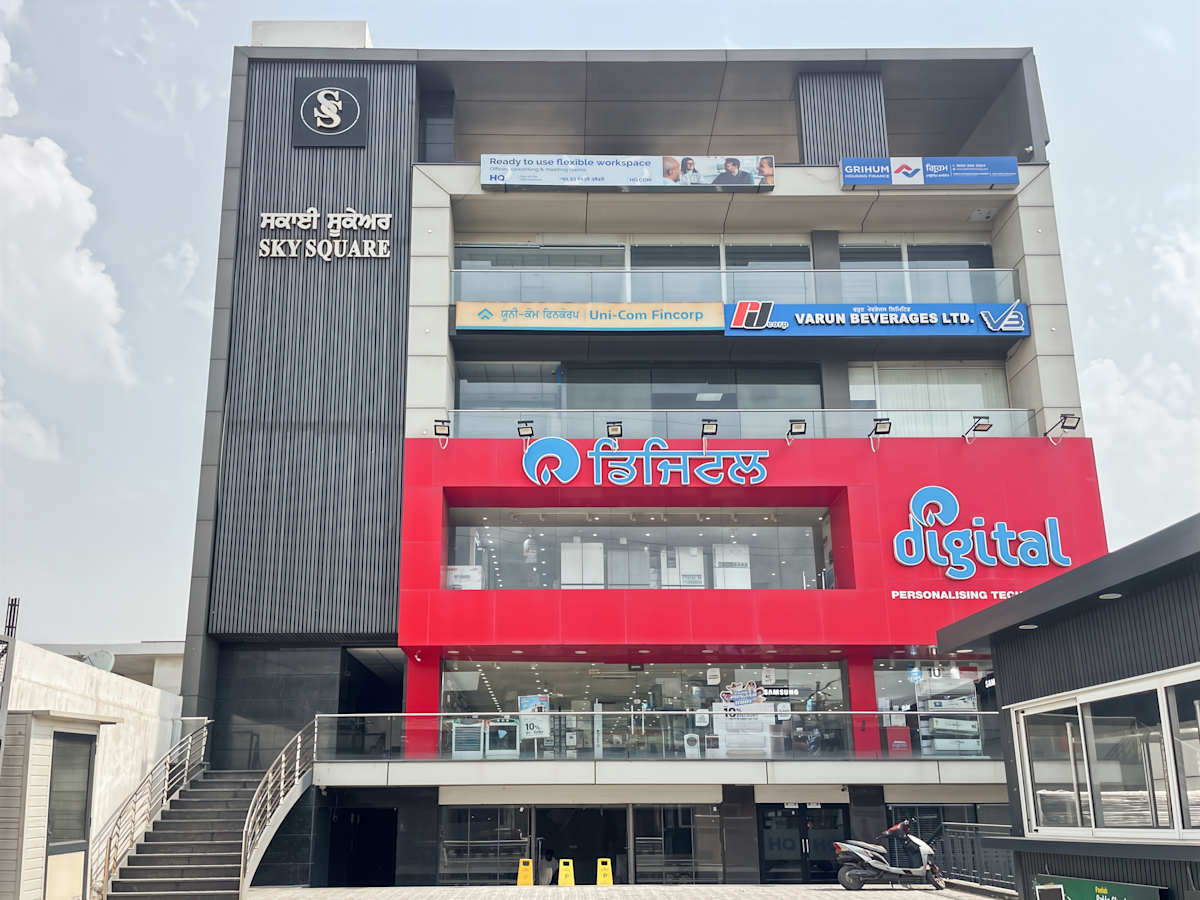 Samrala Chowk, Main Chandigarh Road,Ludhiana - Hq