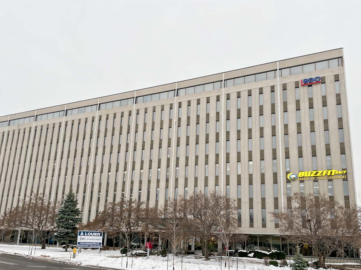 1100 Boul Crémazie E,8th Floor - Regus