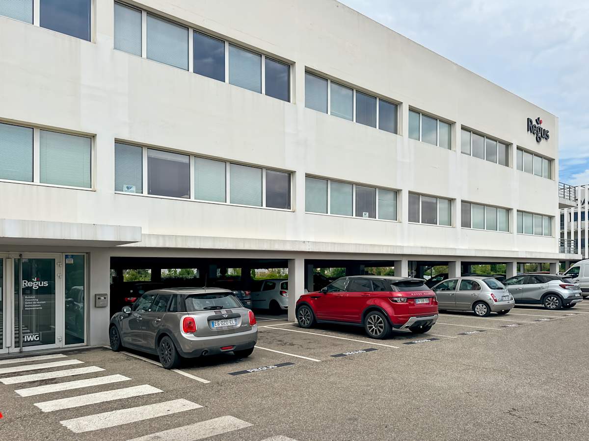 1 Rue Jacqueline Auriol - Regus