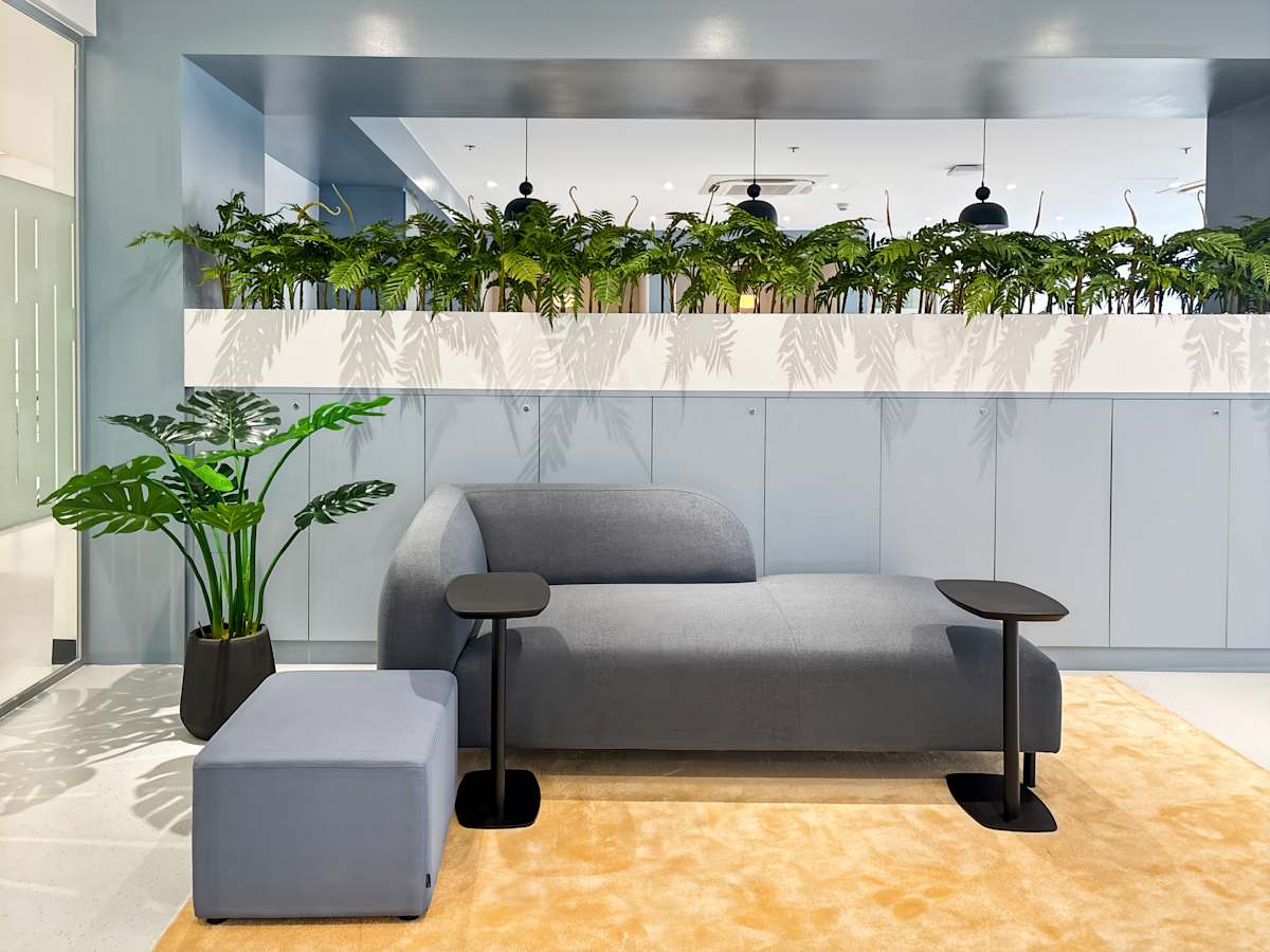 Dela Rosa St., Brgy. Pio Del Pilar, Metro Manila,Victoria de Makati - Regus