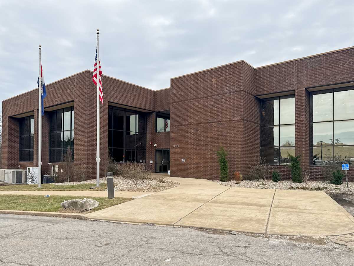 Cedar Plaza